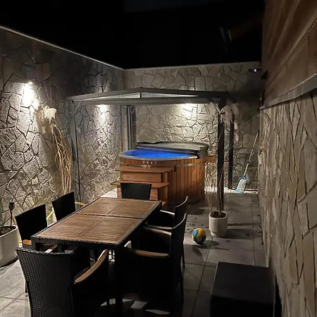 Jw Apartment